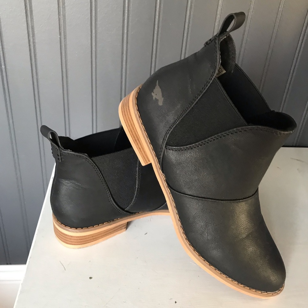 Rocket dog black booties